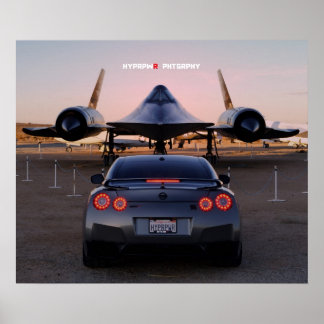 Nissan GT-R die een SR-71 oppakt Poster