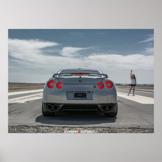 Nissan GT-R klaar voor race Poster (Voorkant)
