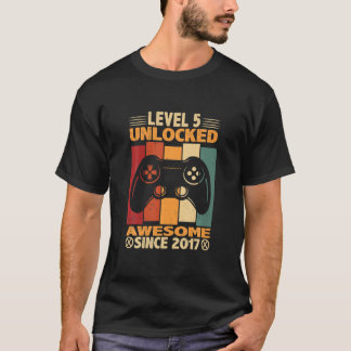 Niveau 5 ontgrendeld 5 jaar oude videoband 5 jaar t-shirt