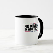 No Kings In America USA Patriotic Style Mok (Voorkant rechts)