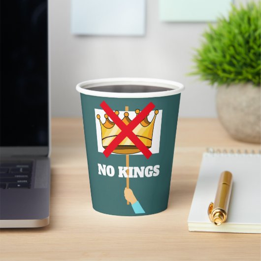 No Kings Paper Cup Papieren Bekers (Insitu)