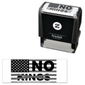 NO KINGS ZELFINKTENDE STEMPEL (In situ)