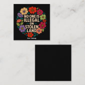 No One Is Illegal on Stolen Land Indigenous Pride Vierkante Visitekaartje (Voorkant / Achterkant)
