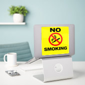 No Smoking Custom-Cut Vinyl Sticker (Ordinateur portable sur le bureau)