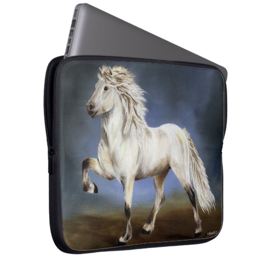 Nobility — IJslandse paarden Laptop Sleeve (Voorkant Rechts)