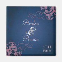 Noble Pink Scroll Blue Sla de datummagneet op