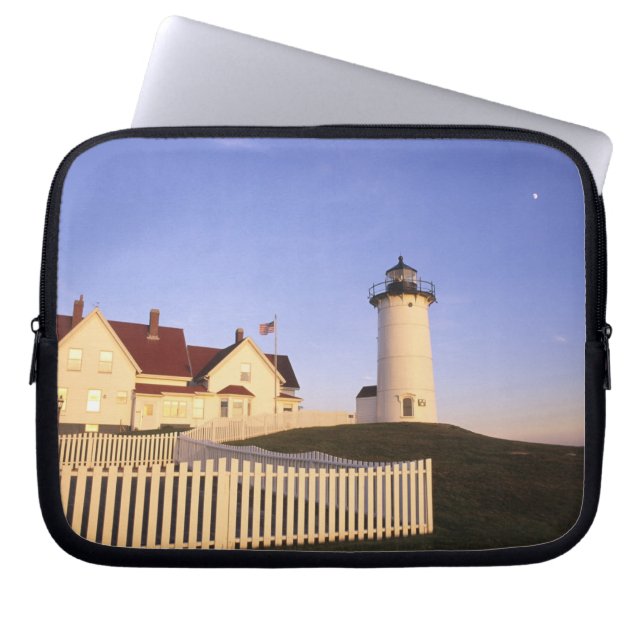 Nobska Lighthouse, Bossen Hole, Massachusetts Laptop Sleeve (Voorkant)