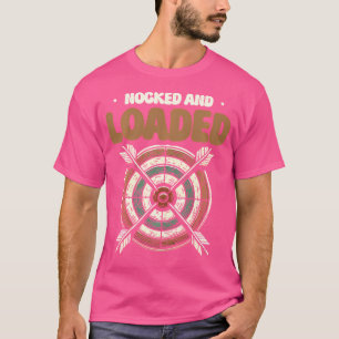 Nocked en geladen boogschieten boog doel t-shirt