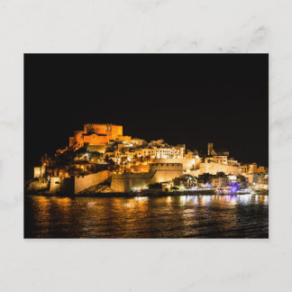Nocturale verlichting van het kasteel van Peniscol Briefkaart