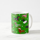 Noël Dachshund Tous les manteaux Café Mug (Devant droit)