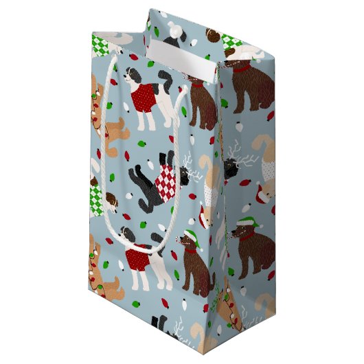 Noël Goldendoodle Labradoodle Petit sac cadeau (Devant Angle)