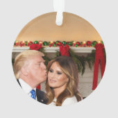 Noël Trump : Donald et Melania (dos)