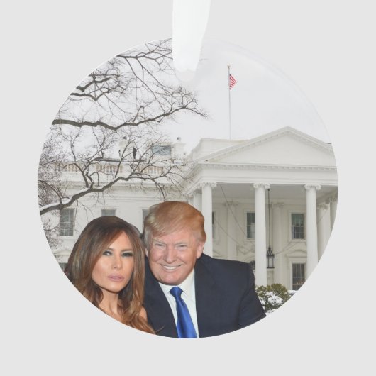 Noël Trump : Donald et Melania (devant)