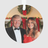 Noël Trump : Donald et Melania (dos)