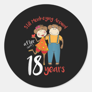 Nog steeds apen rond 18 jaar huwelijksjubileum ronde sticker