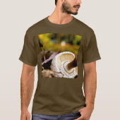 Nog steeds een paddenstoel waar is Alice? T-shirt (Voorkant)