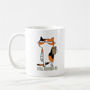 Nog Steeds Opduikende Chagrijnige Schotse Kat Met Koffiemok