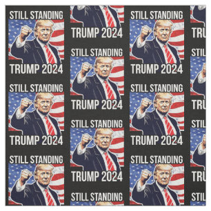 Nog steeds staande Donald Trump 2024 Fist Pump Ame Stof