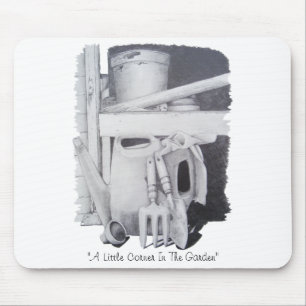 nog te gebruiken tekening van tuinwerktuigen voor  muismat