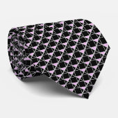 Noir avec la cravate rose de triangles (Roulé)