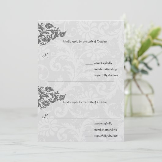 Noir Damask Plum Hearts RSVP Faire-part de mariage (Debout devant)