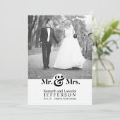 Noir et blanc moderne Mr et Mr Faire-part (Debout devant)