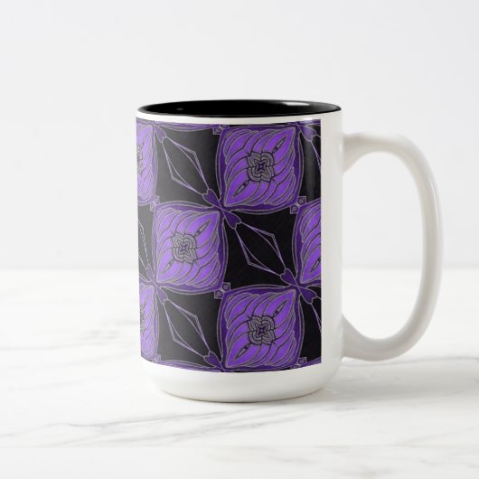 Noir et violet Abstrait Diamants Floraux Mug (Droit)