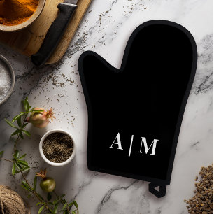 Noir initial minimal