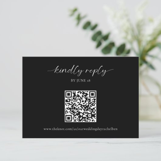 Noir Mariage RSVP QR Code Minimaliste (Debout devant)