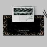 Noir & Or Parties scintillant Marbre Calligraphie<br><div class="desc">Apportez une touche de sophistication à votre espace de travail avec cet élégant tapis de bureau en marbre noir et or parties scintillant, avec des couleurs faux or, arrière - plan en marbre, ainsi que de l'espace pour votre nom ou nom d'entreprise. Utilisez ce tapis de bureau élégant pour votre...</div>