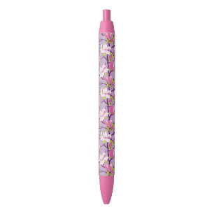 Noir Stylo Magnolia en floraison