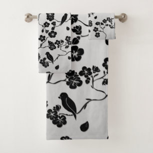 Noir sur les oiseaux Motifs en argent et fleurs de
