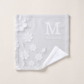 Nom à relief floral blanc initiales personnalisées (Gant de toilette)
