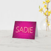 Nom adie dans la carte lumineuse néon (Fleur jaune)