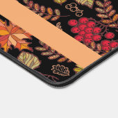 Nom de famille sur le feuillage d'automne (Coin)