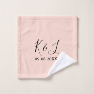 nom du couple de mariage lettre date fond pastel r