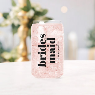 Nom du monogramme de la servante d'accueil personn