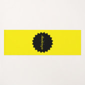 Nom et initiale sur tapis de yoga jaune ensoleillé (Devant (Horizontal))