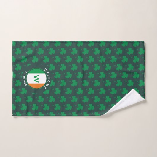 Nom moderne Monogram Irish Flag Shamrock (Serviette à main)