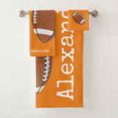 Nom monogramme football orange (En situation)