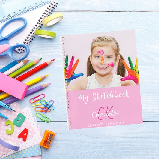 Nom monogramme rose du carnet de croquis