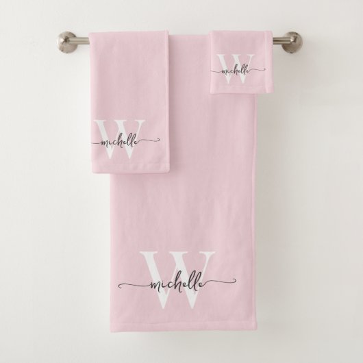 Nom Monogramme Rose Pâle Moderne Écriture Élégante (En situation)