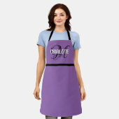 Nom monogramme violet chic tablier (Porté)