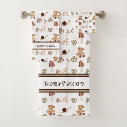 Nom personnalisé Boho Woodland Jungle Motif animal (En situation)