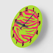 Nom personnalisé Horloge Chaud Rose Lime Zèbre Imp (Angle)