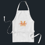 Nom personnalisé tablier monogrammé | Couleur oran<br><div class="desc">Tablier monogramme de nom personnalisé | Couleur orange. Elégant tablier barbecue monogrammé / cuisine pour hommes, femmes et enfants. Lettre initiale de typographie de script élégant. Barbecue paraphé / tabliers de cuisson en kaki beige / standard blanc et jaune. Version longue et courte. Faites-en un pour maman, mère, femme, tante,...</div>