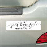 Noms juste marié Mariage voiture Magnet décoration<br><div class="desc">Simple Just Married Noms Mariage Car Magnet Décoration avec les noms de mariés récents en police manuscrite moderne.</div>