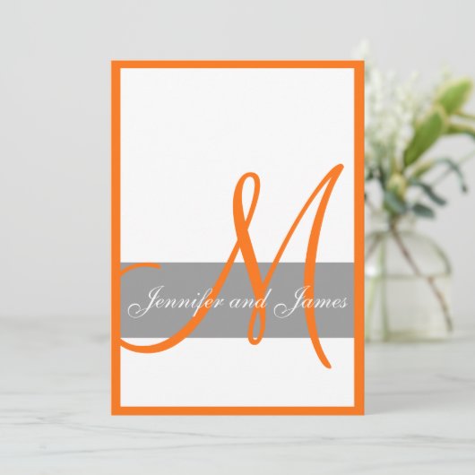 Noms oranges gris de monogramme du faire-part de (Debout devant)