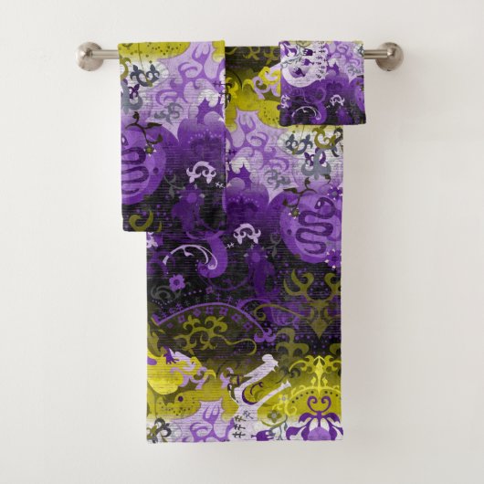 Non-Binary Dragon Damask - NonBinary Pride Vlag Bad Handdoek (Insitu)