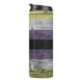 Non Binary Pride Flag LGBT Wood Grain Custom Name Thermosbeker (Geroteerd rechts)
